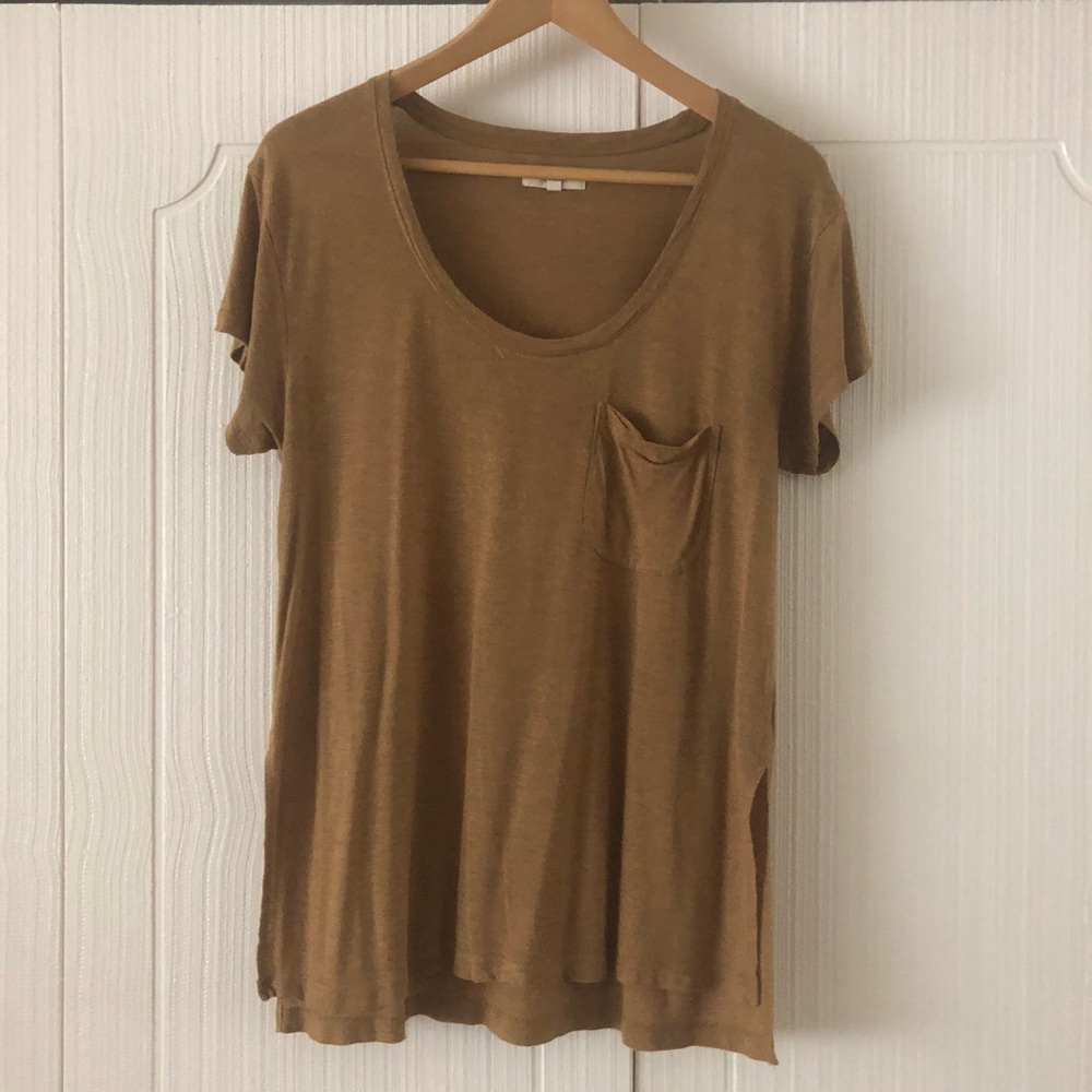 Madewell slouch tee with side slits.